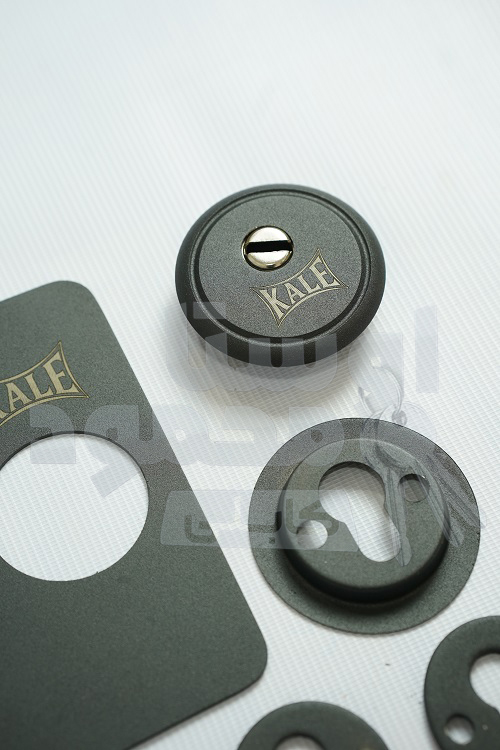 رزت و صفحه مشکی